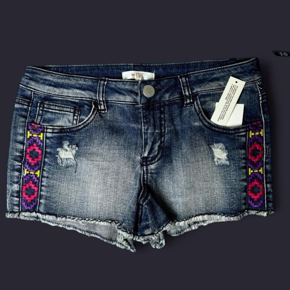 Vintage Y2K love Fire Jean Shorts with Embroidered Details BNWT